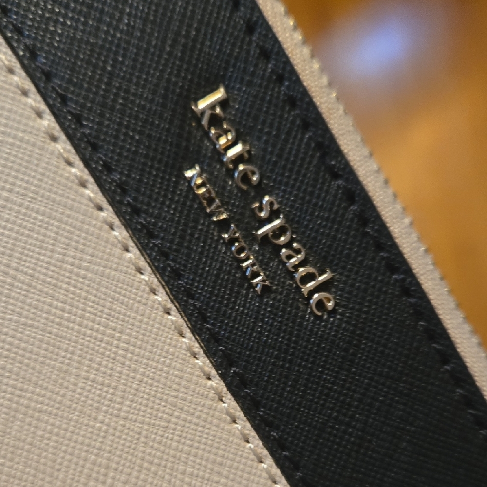 Kate Spade Black and Gray Wristlet - Picture 3 of 3